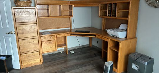 Large Oak Corner Desk with Hutch and Storage