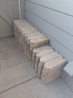 Garden bricks $2 each i have arround 100 pcs