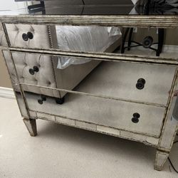 Drawer Dresser (mirror)