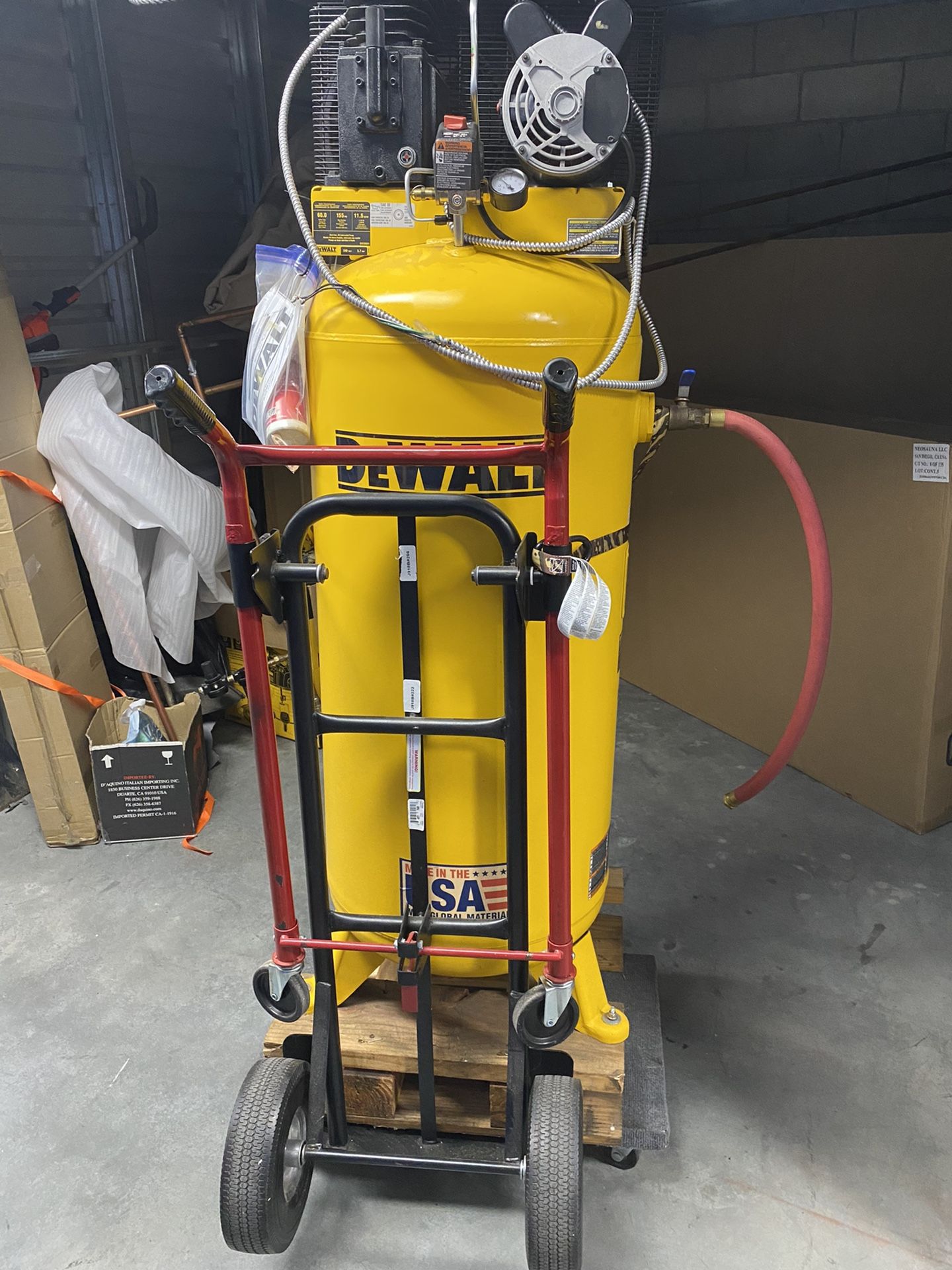 Dewalt 60 Gal 155 PSI Electric Air Compressor DXCM601