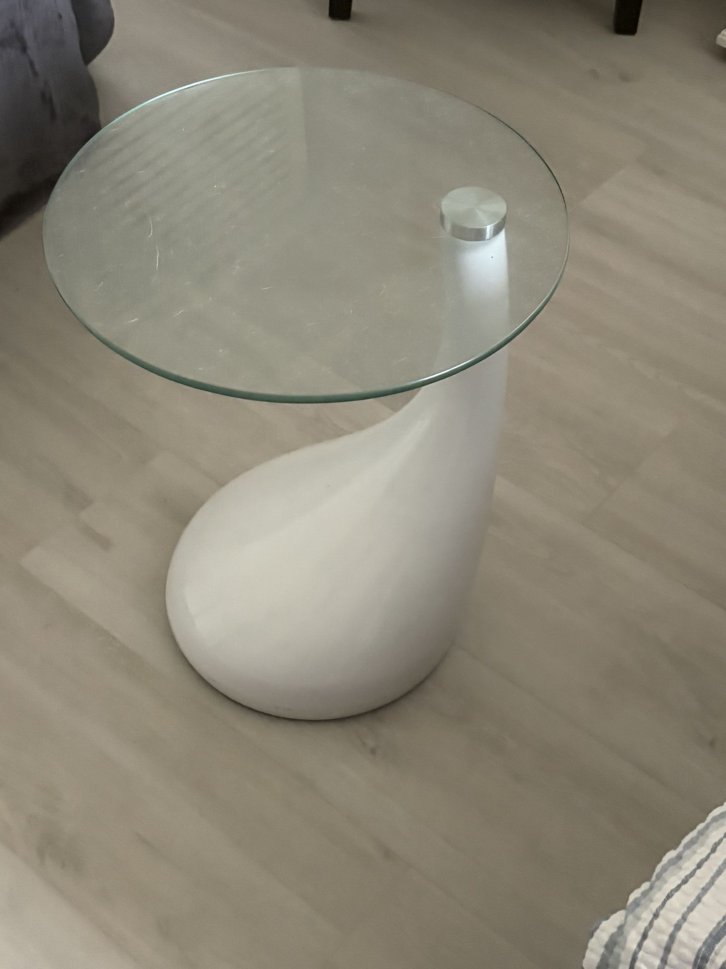 Tea Drop Side Table