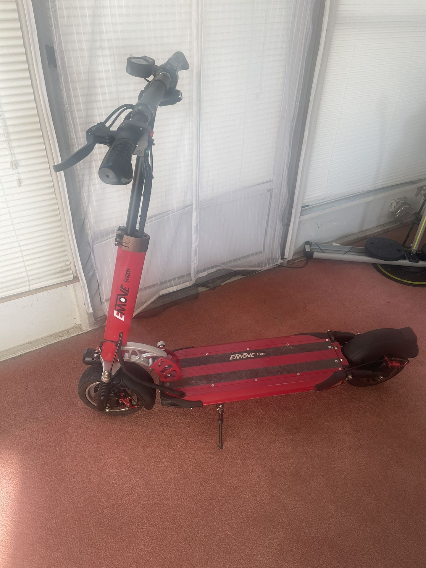 Voromotors Emove Cruiser Red