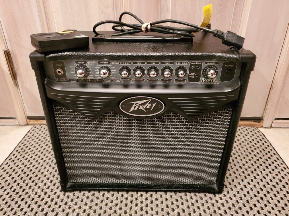 Peavey Vypyr 15 Modeling Combo Amp - 15 Watt - 1x8"