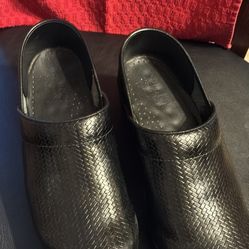 Sanita Black Checkered  Clogs 38