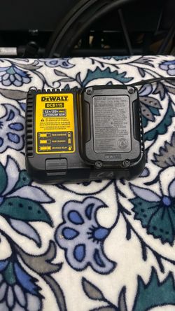 DeWalt DCB115  Charger & DCB112 Battery