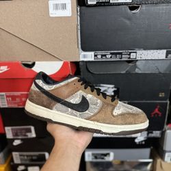 Nike Dunk Low Premium https://offerup.com/redirect/?o=Q08uSlA= Brown Snakeskin size 9.5 USED But Clean
