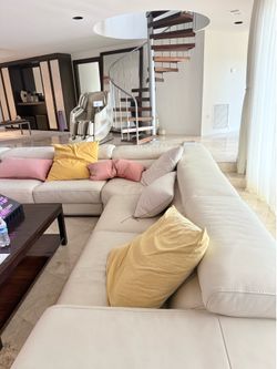 Modern White Leather Sectional Sofa – Excellent Condition