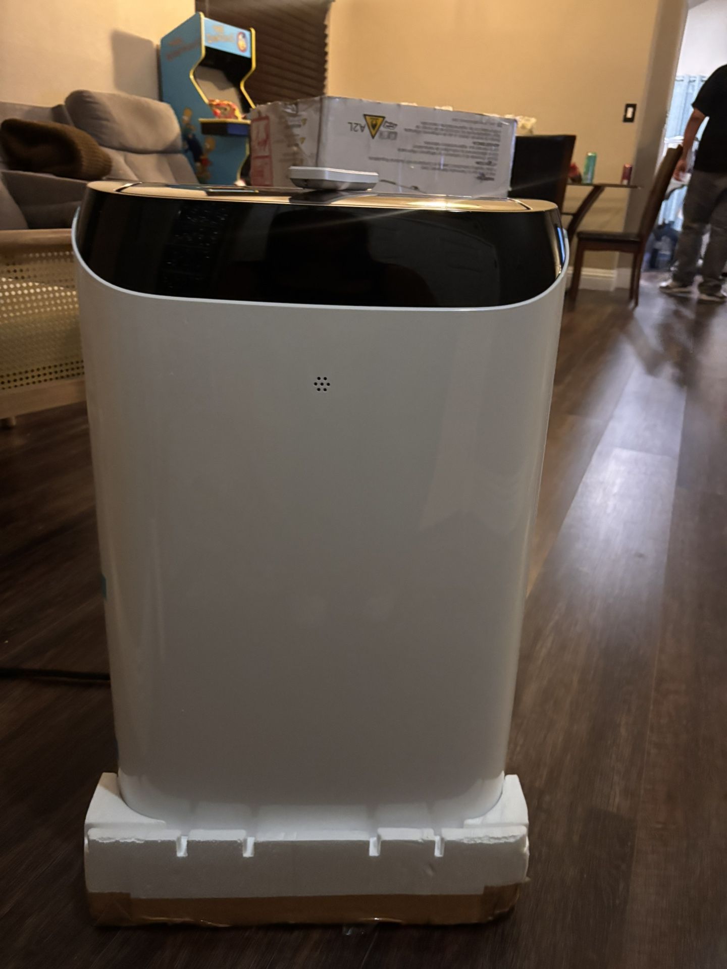 Portable Air Conditioners Cools Up to 500 Sq.Ft, Portable AC Unit with Cool, Dry, Fan Modes, Standing AC Unit with Remote Control and Installation Kit