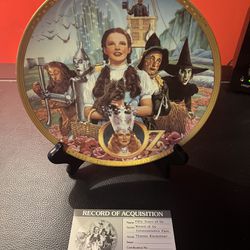 50 Years of Wizard of Oz Commemorative Plate with COA and Plate Stand - The Hamilton Collection