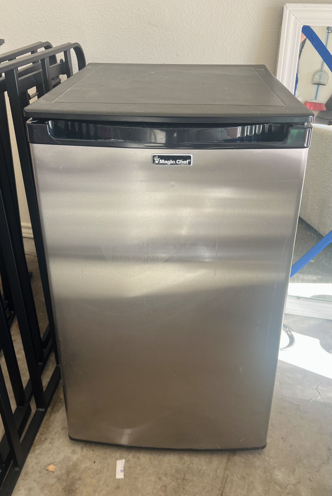 Magic Chef Mini Fridge