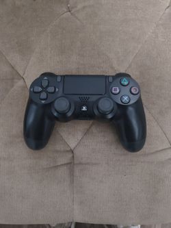 PlayStation 4 controller