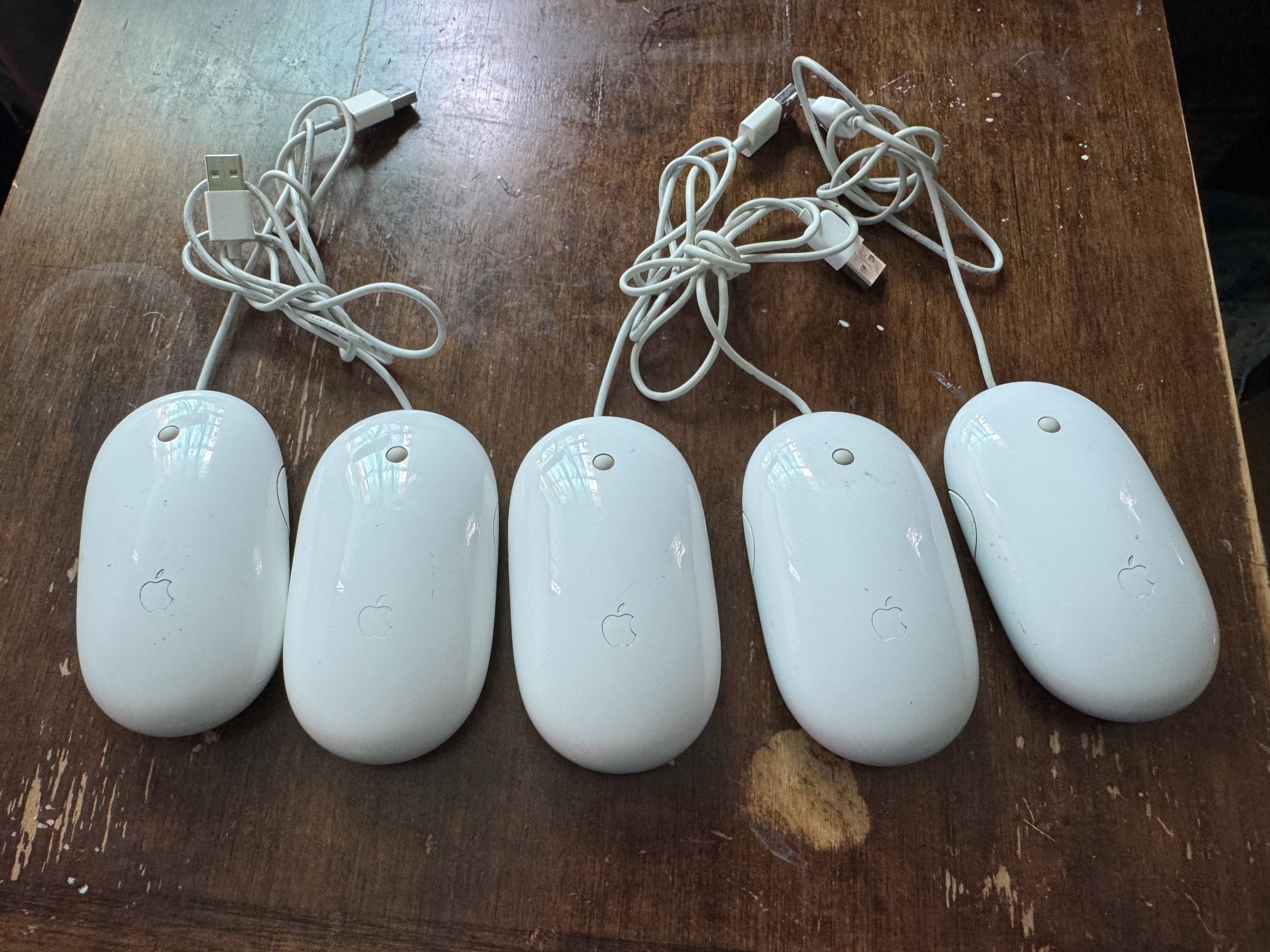 LOT OF 5 Apple A1152 White Mouse USB Wired Optical Mouse Genuine OEM