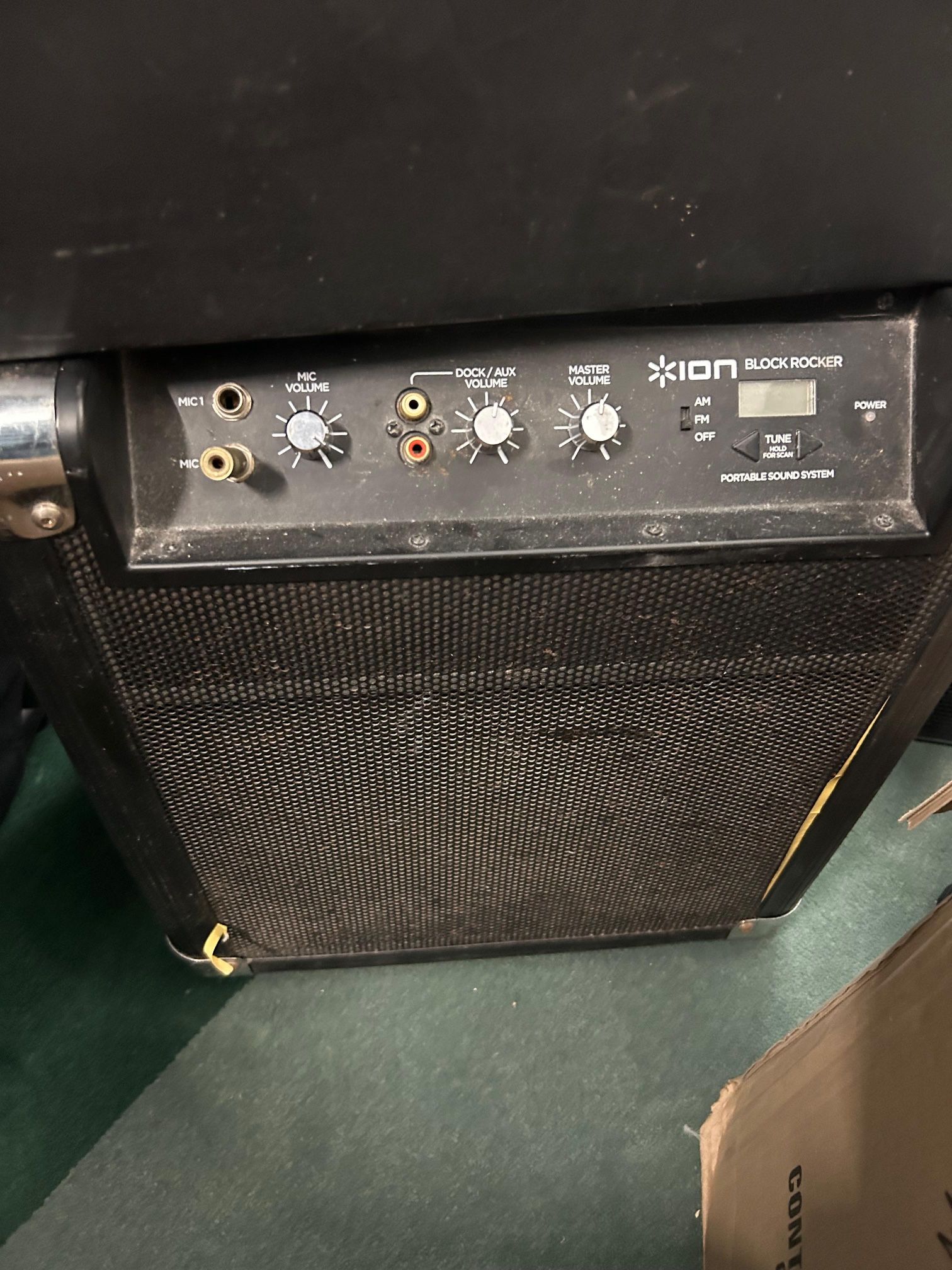 ION Block Rocker Portable Sound System E237804