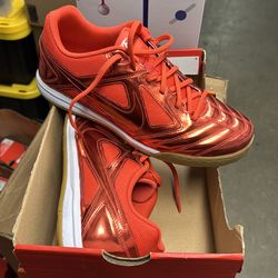 Nike Gato Soccer sneakers 10 or 10.5