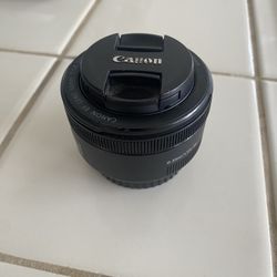 Canon EF 1.8 50mm Lens 