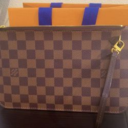 Louis Vuitton Pouch 