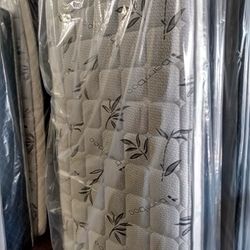 💤🛏️Mattress  12" Inches
🟨 All sizes🛏️💤
🔵Pillow top🛏️
⚪Same day delivery 🚚
🟢Queen sizes $199
🟡Full sizes $ 180
🟠Twin sizes $130
🟣cal King $