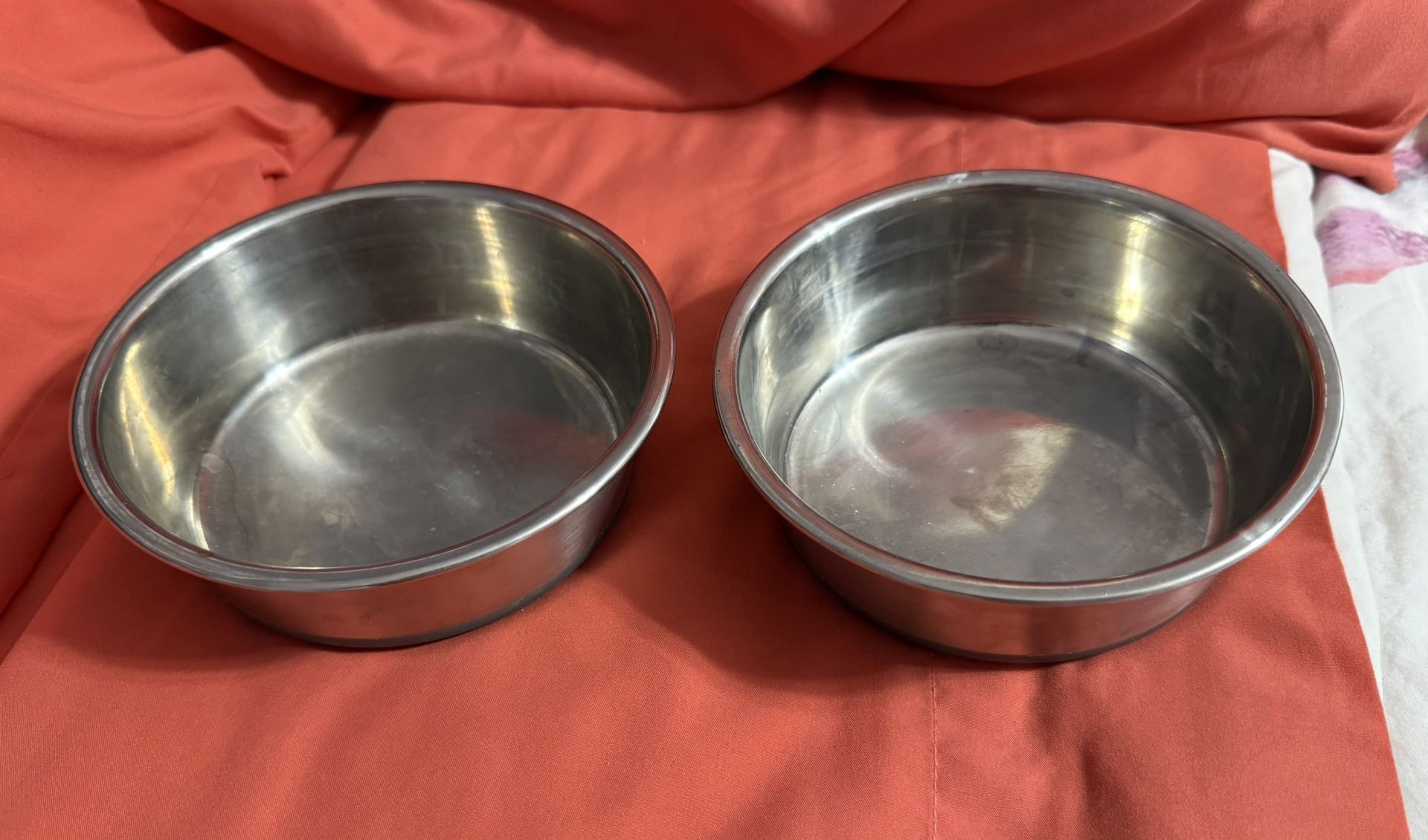 Small Pet Food/Water Bowls