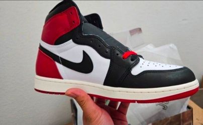 Nike Air Jordan Black Toe Sz 10.5