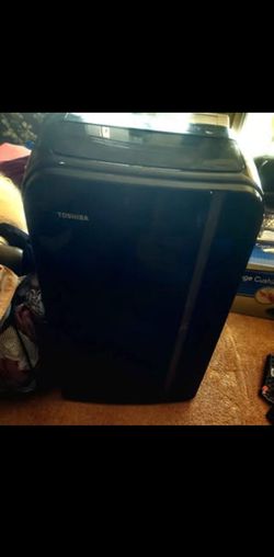 Toshiba Portable Air Conditioner – Floor AC Unit – Room Cooling System w/ Exhaust