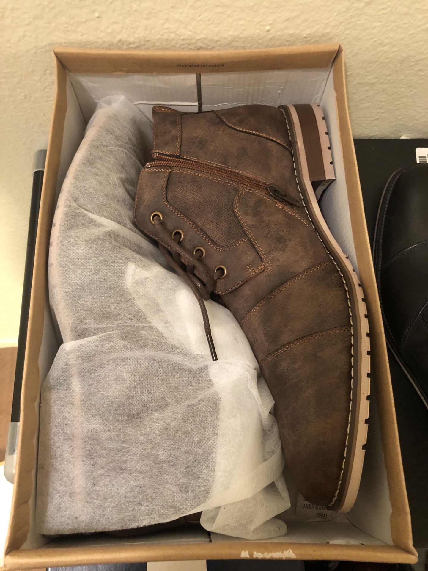 Ferro Aldo Chelsea boot size 10.5