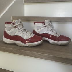 Jordan 11 (Cherry)