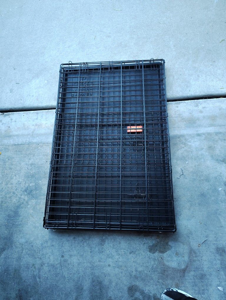 !!!!!! LIKE NEW LARGE ASPCA KENNEL!!!!