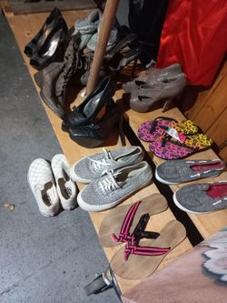 Women's Shoes! 12 Pairs! ALL For $20!!!
