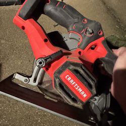 Craftsman 6 1/2” Cordless Circular Saw W Battery