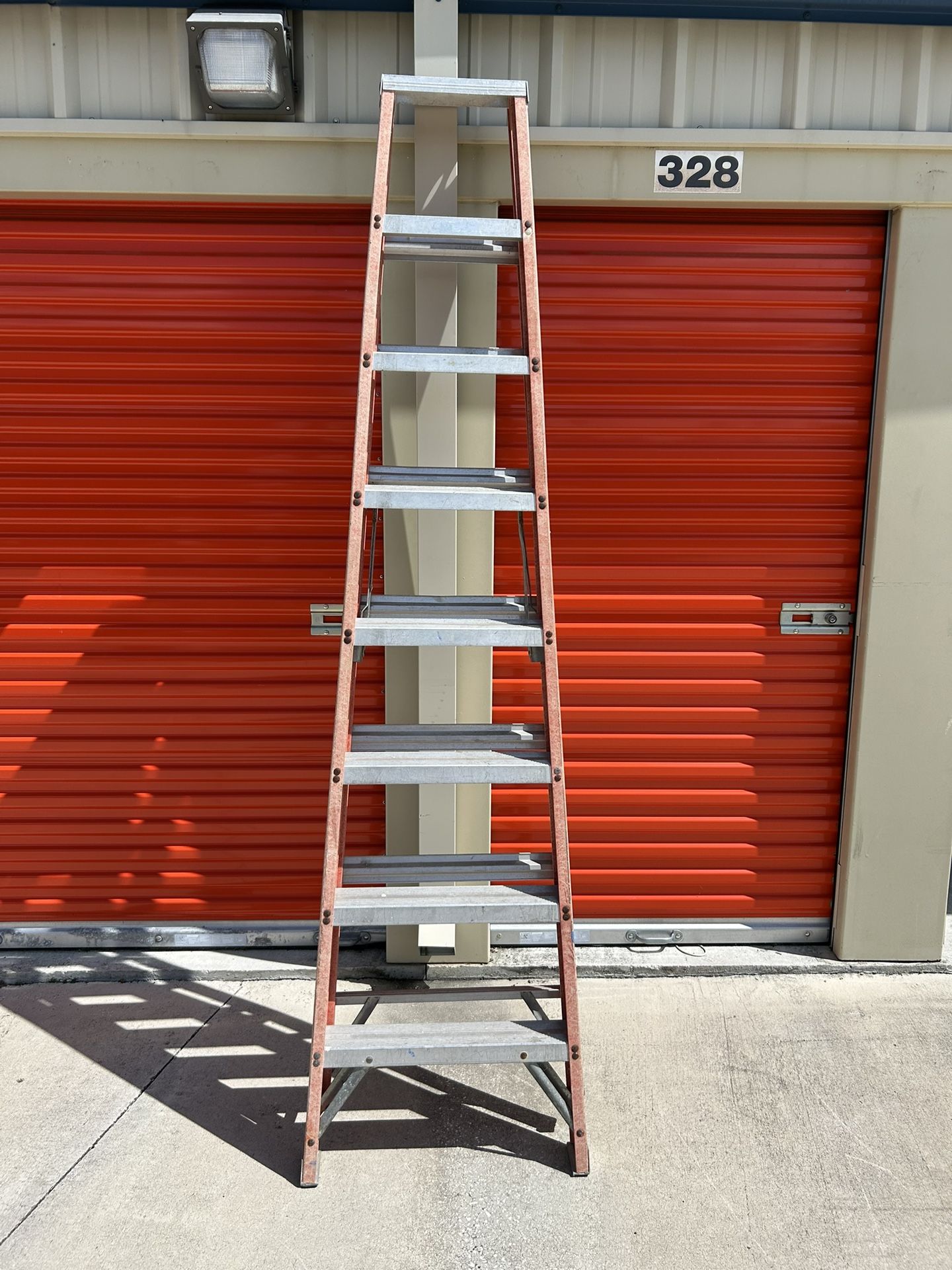 8ft Werner Fiberglass Ladder