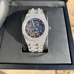 Skeleton white AP MOISSANITE 