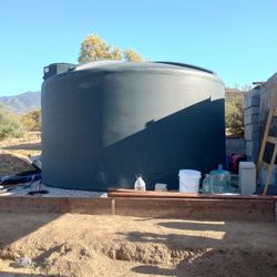 NEW 5,200 Gallon Rotoplas Water Tank