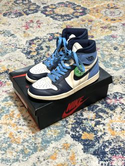 Nike Jordan 1 Retro High Obsidian UNC 