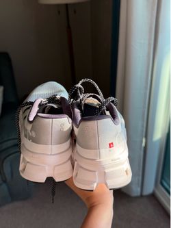 On cloud women sneakers