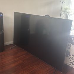 82.5” Samsung TV – Cracked Screen – Powers On – For Parts