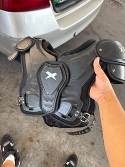 Xenith shoulder pads “high school small 16-17”
