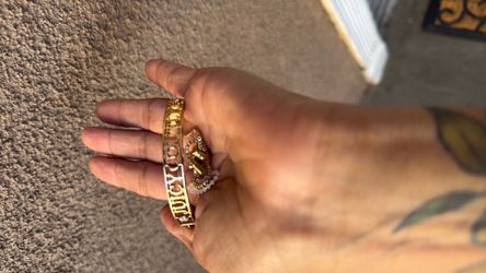 Bracelet