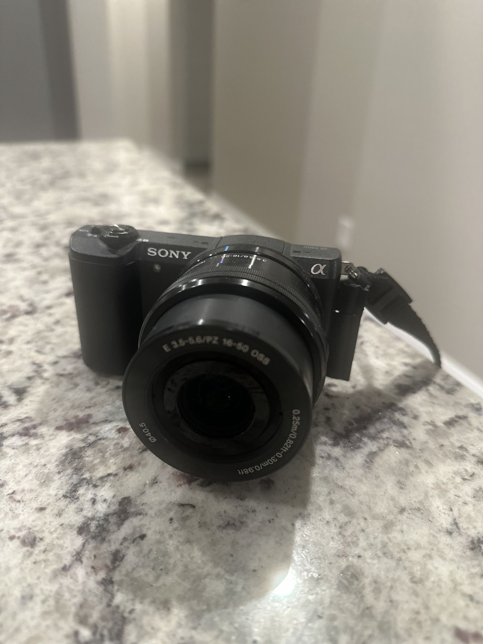 Camera Sony A5100 mirrorless