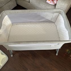 Cowiewie Baby Bassinet