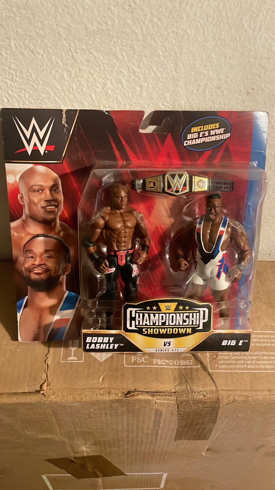 WWE Big E vs Bobby Lashley Championship Showdown Action Figure 2-Pack with Mattel WWE Championship, 6-inch (820) INCLUDES