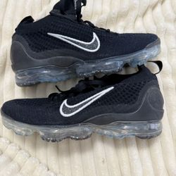 Women’s Nike Size 6 - New In Box 