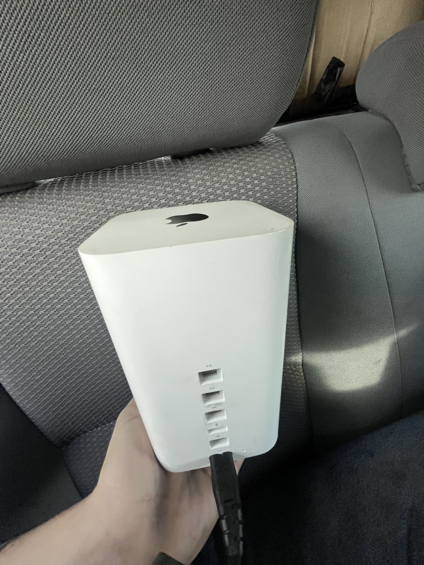 Apple Extreme WiFi Router 