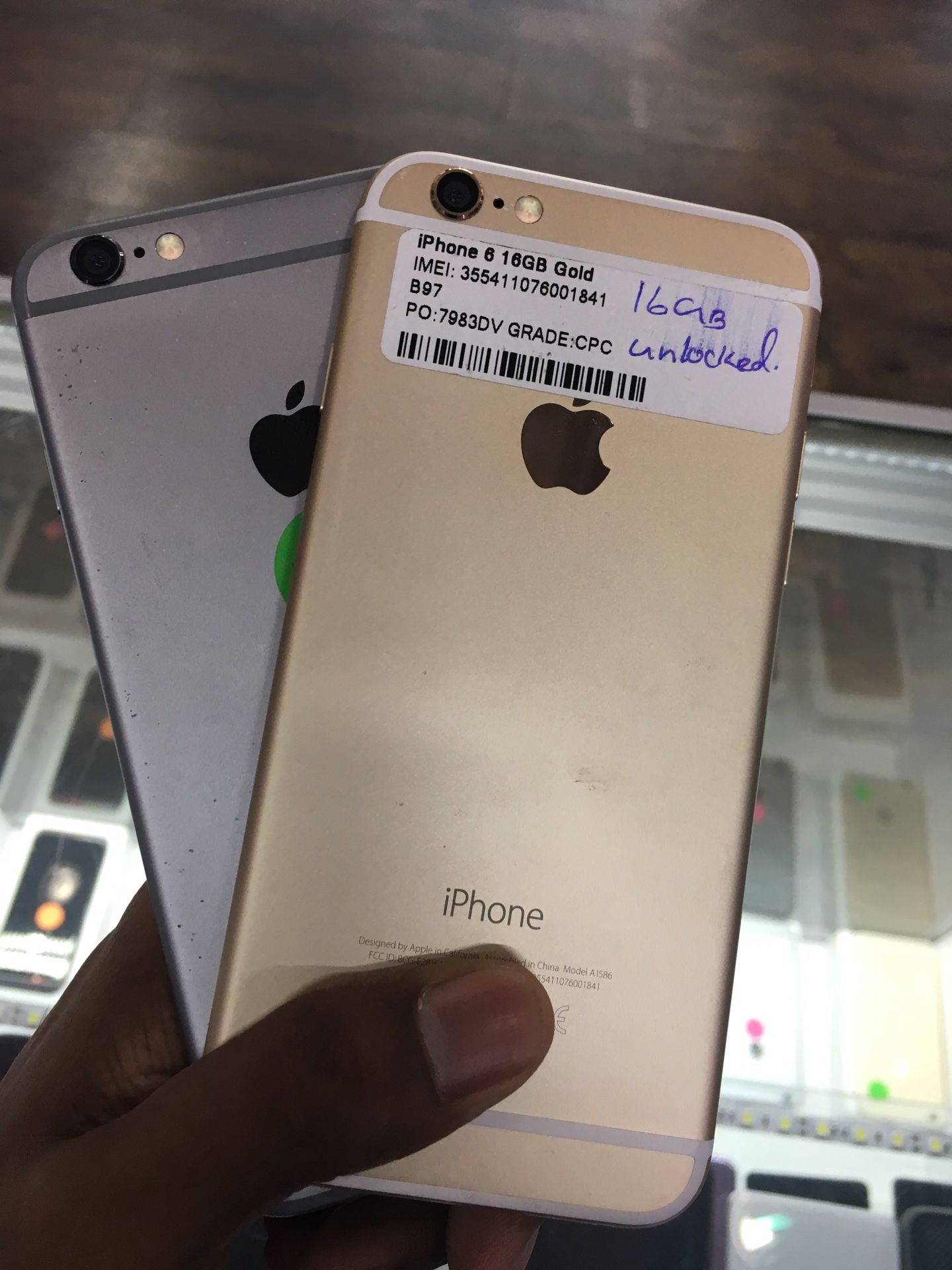 iPhone 6 16GB / 64GB Unlocked