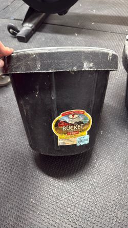 Rubber Bucket 12 Qt -Little Giant