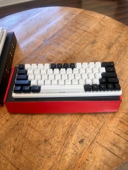 White key board led keys