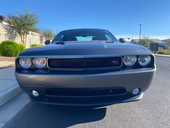 2012 dodge challenger r/t