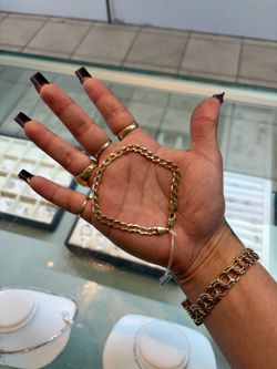 Gold bracelet