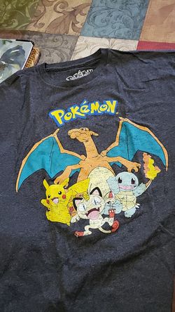 Pokemon T shirt size Large
