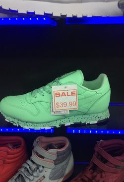 Reebok Junior sizes sale for 39.99 sizes 3.5-7