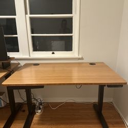 Uplift Standing Desk